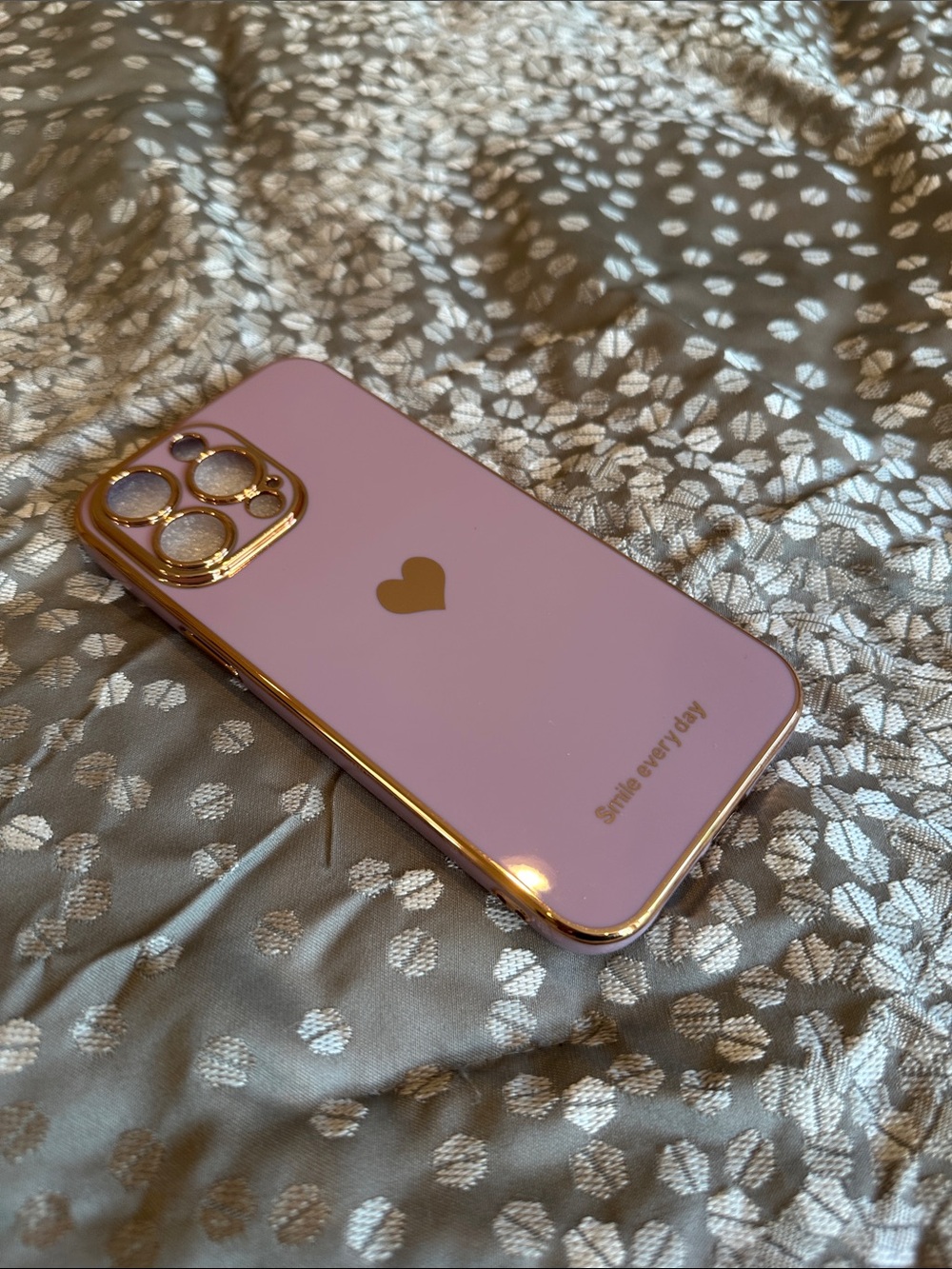 NWOT Teageo Purple Rose Gold iPhone 14Pro Case with Heart Accent never used